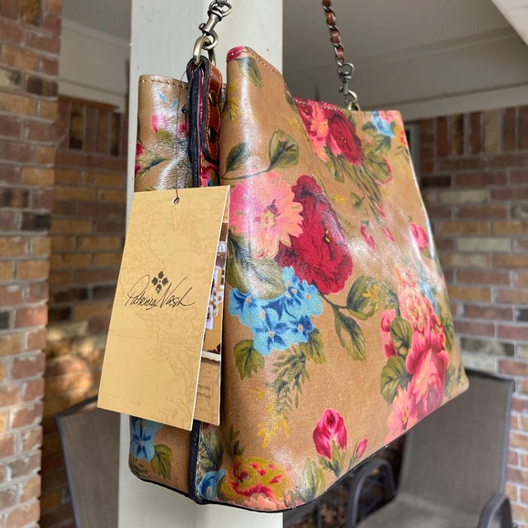 Patricia Nash Bags Patricia Nash Ledra Bucket Crossbody Vintage Victorian Garden Nwt Msrp 99
